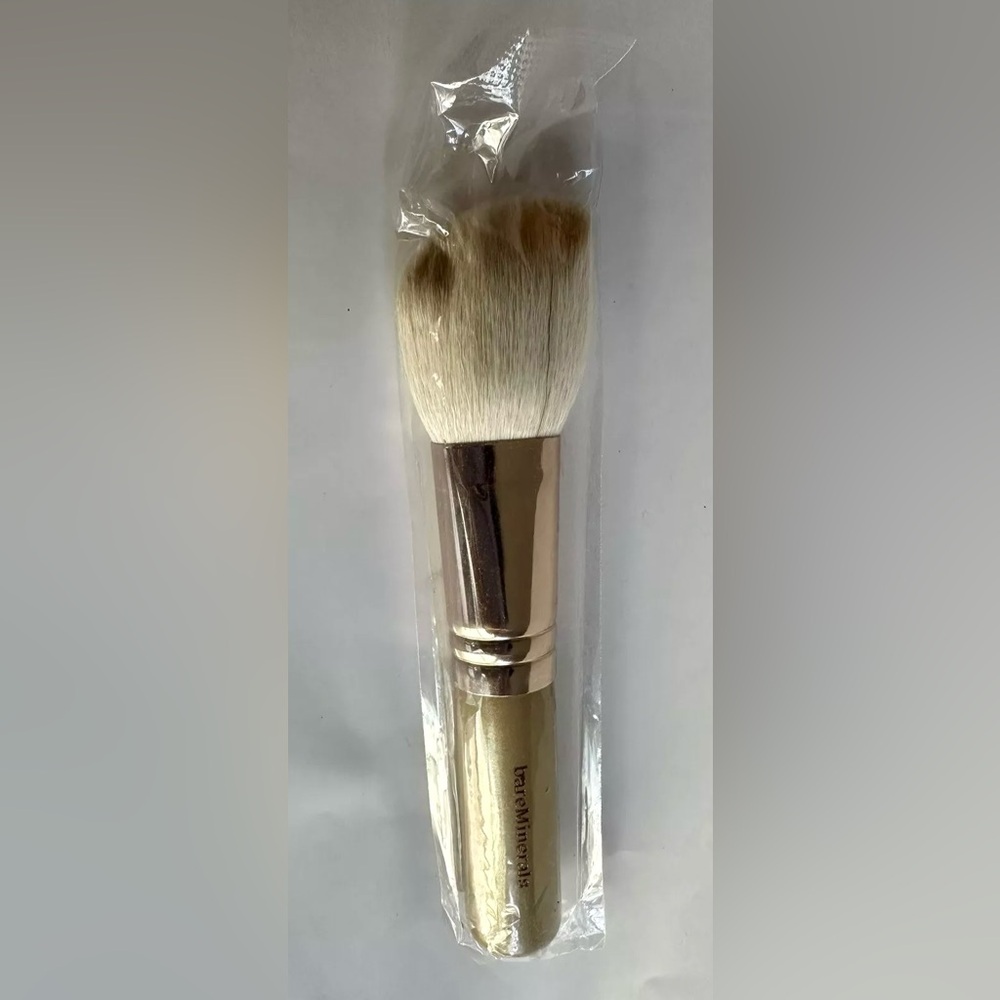 RARE bareMinerals GOLD Flawless Radiance Face Makeup Brush Limited Edition  NEW!